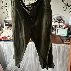 CJ Banks copped pants